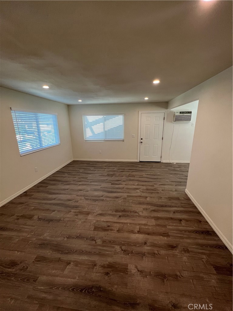 1400 Eastpark Drive 3