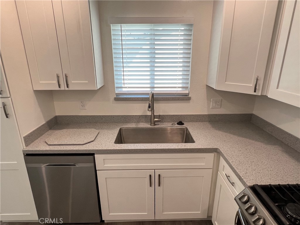 1400 Eastpark Drive 3