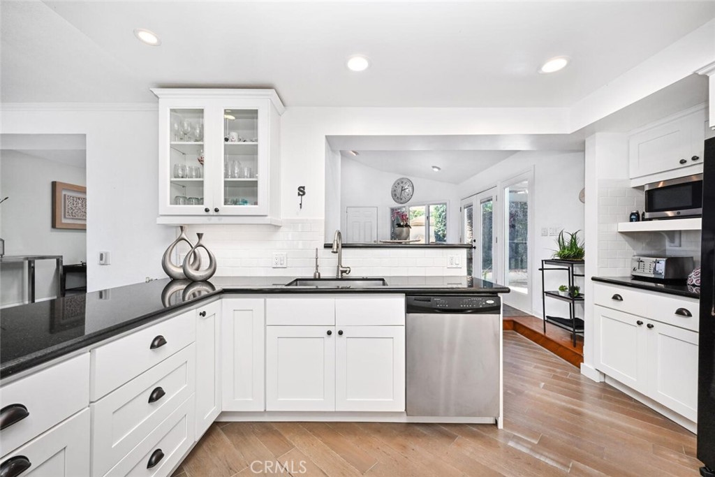 19141 Newland Street