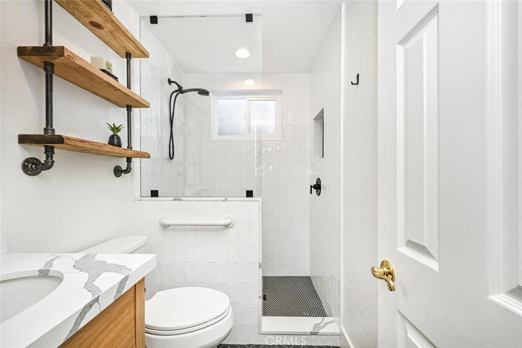 19141 Newland Street