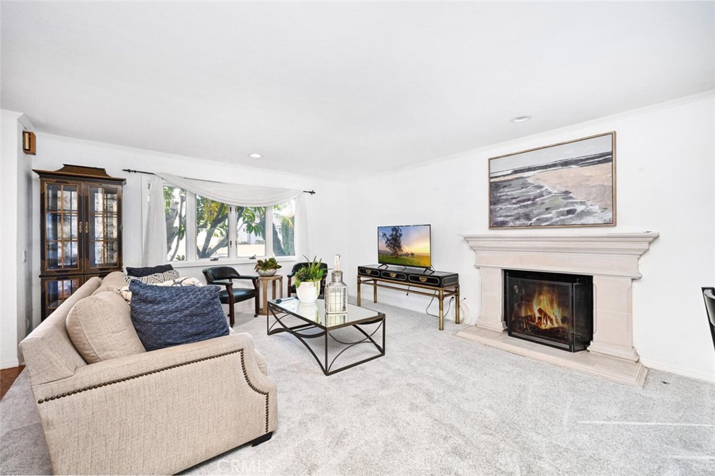 19141 Newland Street