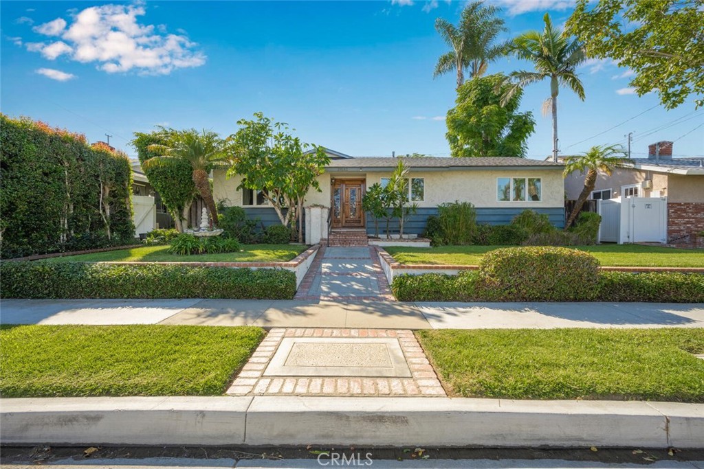 19141 Newland Street