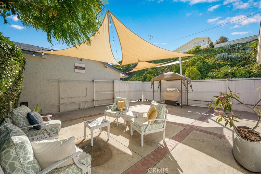 19141 Newland Street