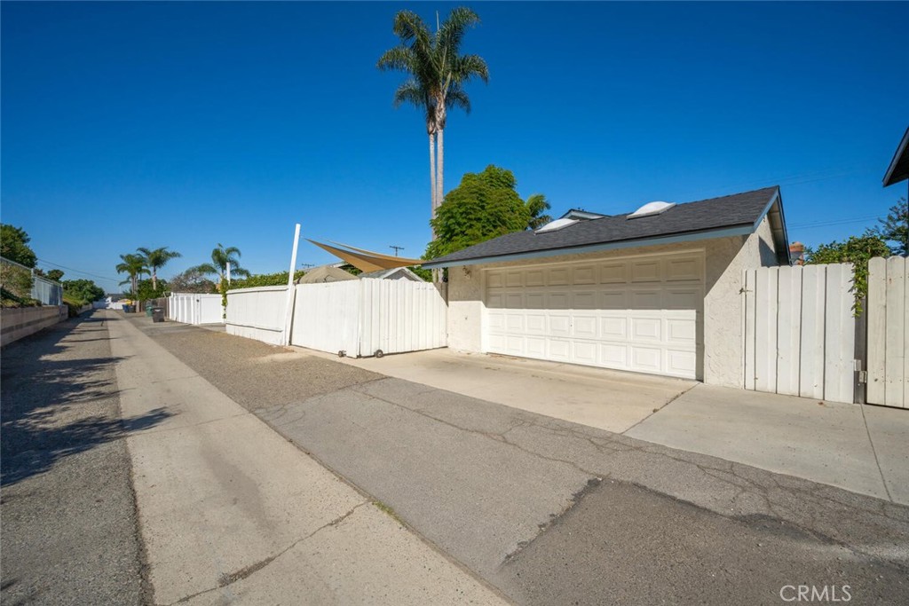 19141 Newland Street