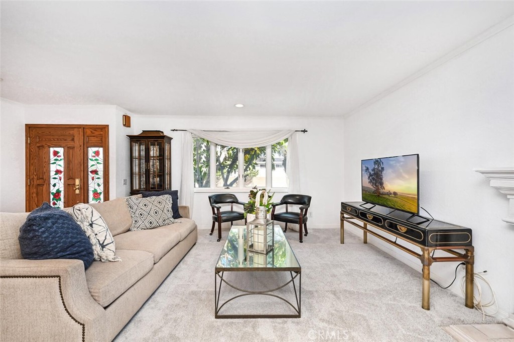 19141 Newland Street