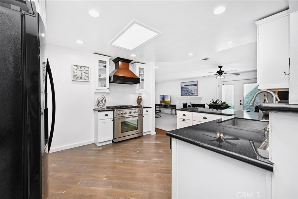 19141 Newland Street