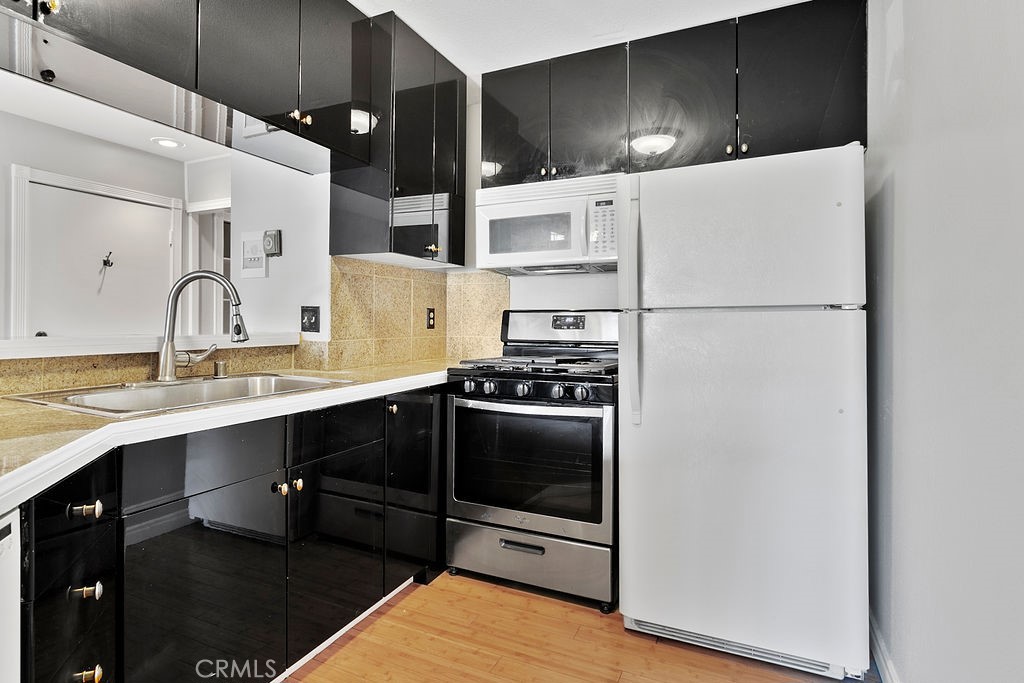 3673 S Bear Street E