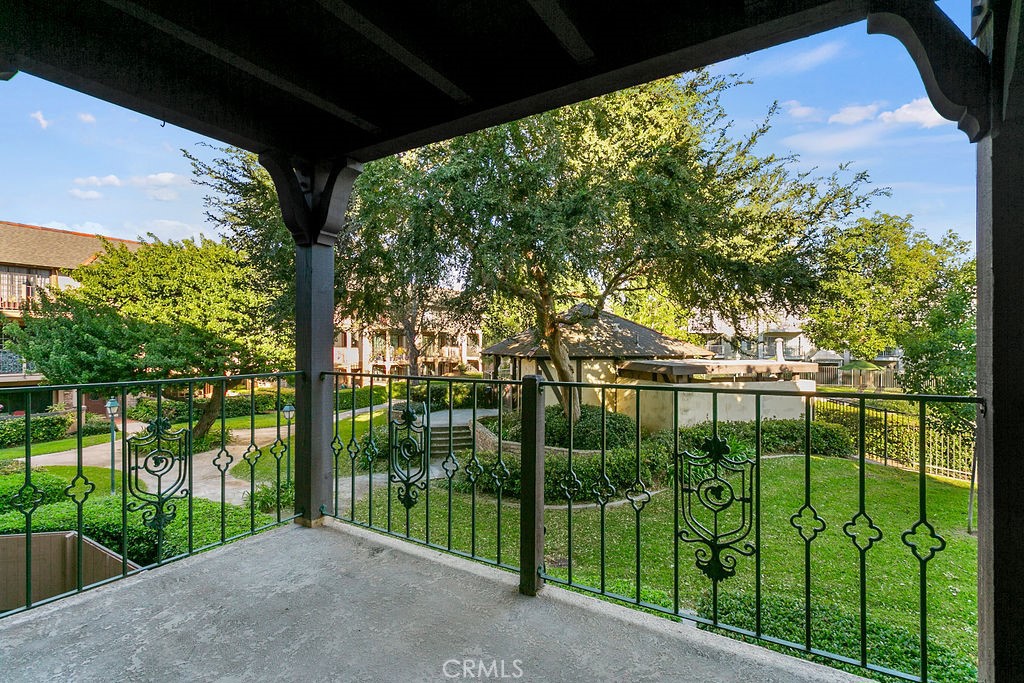 3673 S Bear Street E