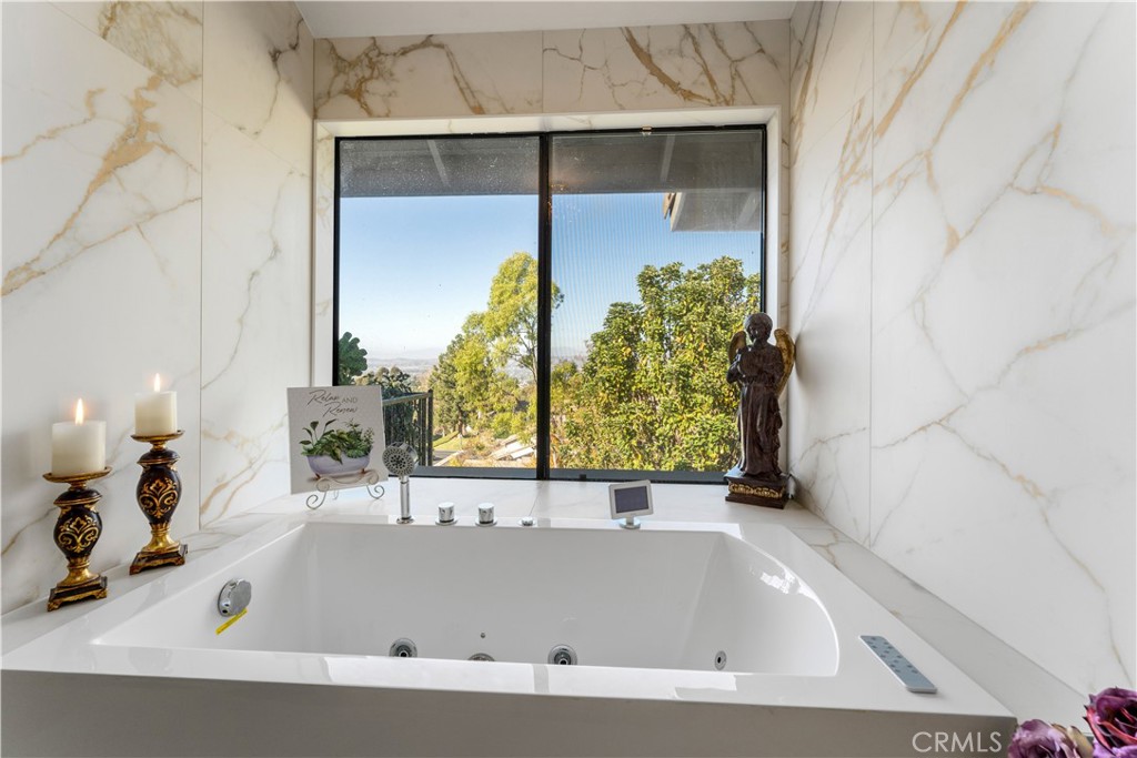 6543 E Paseo El Greco