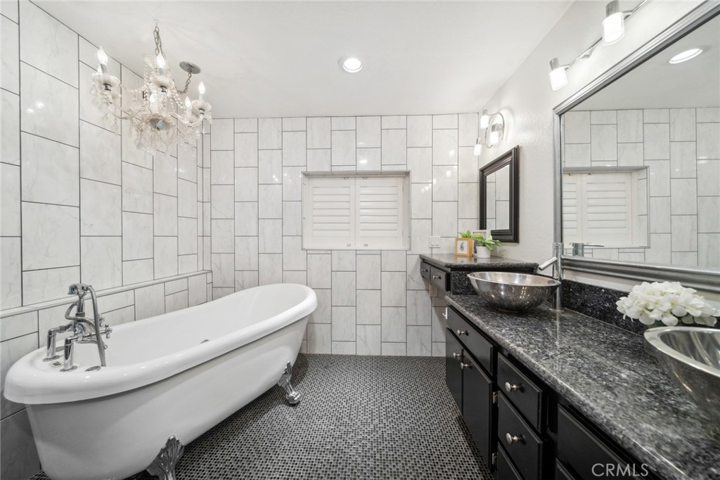 2009 Orchard Drive 7