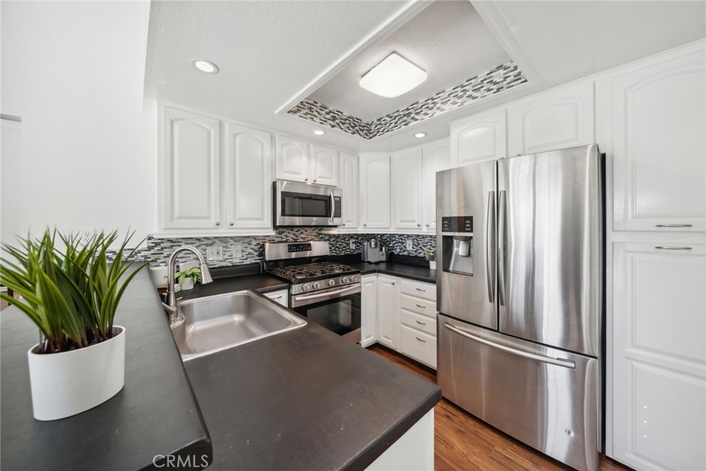 2009 Orchard Drive 7