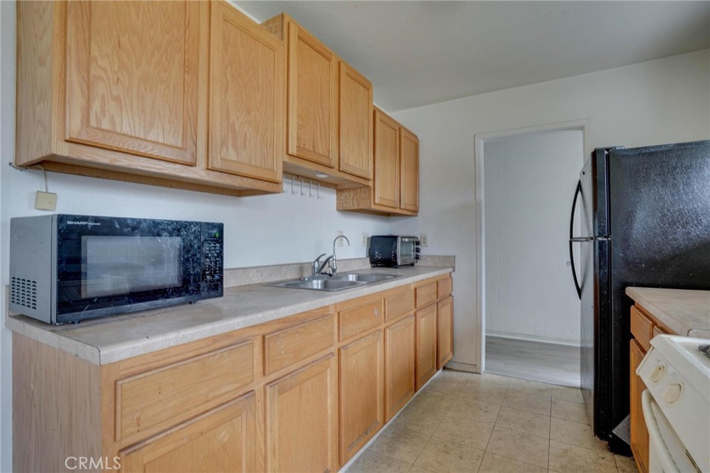 10241 Camulos Avenue