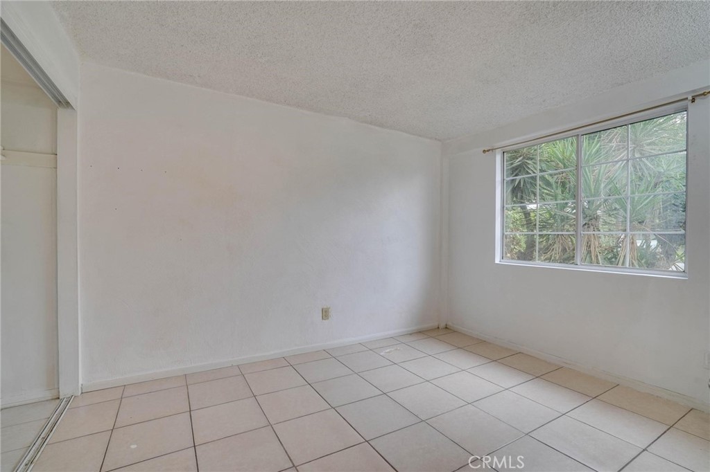 10241 Camulos Avenue