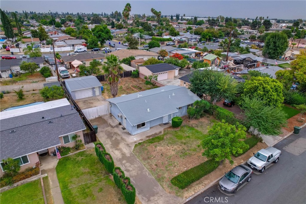 10241 Camulos Avenue