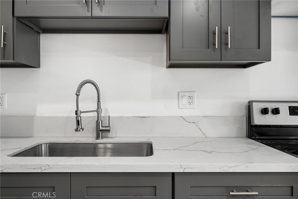 335 S Wayfield Street A