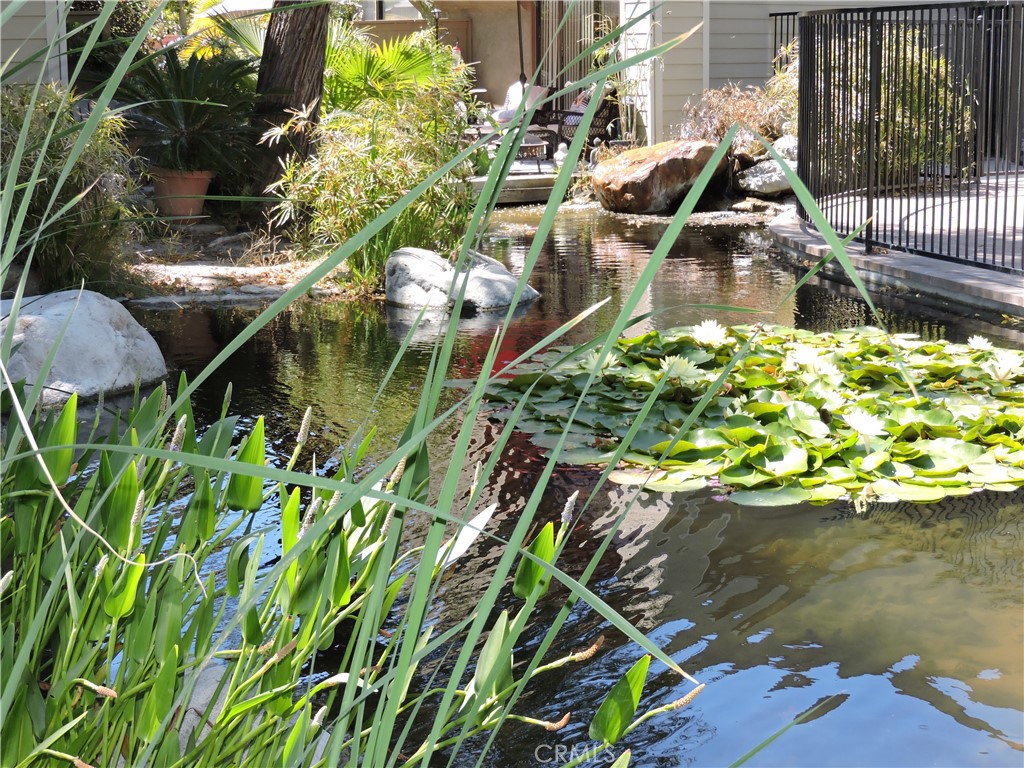 5453 Twin Lakes Drive