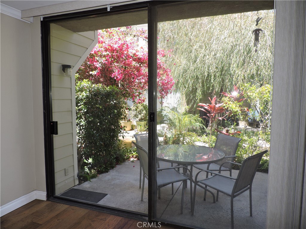 5453 Twin Lakes Drive