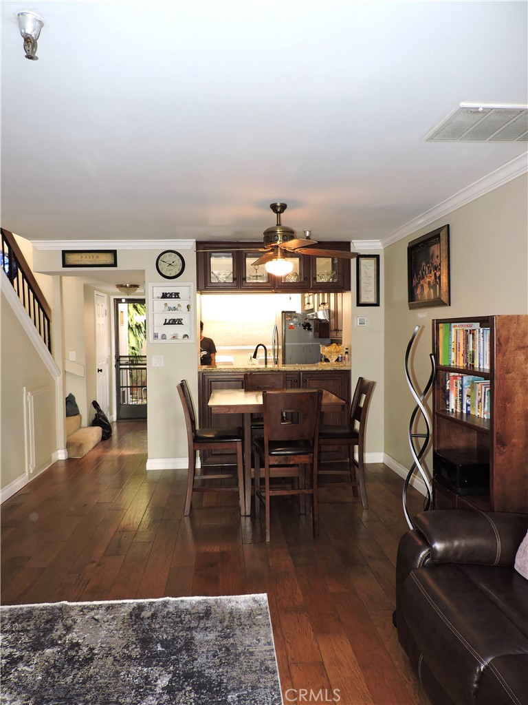 5453 Twin Lakes Drive