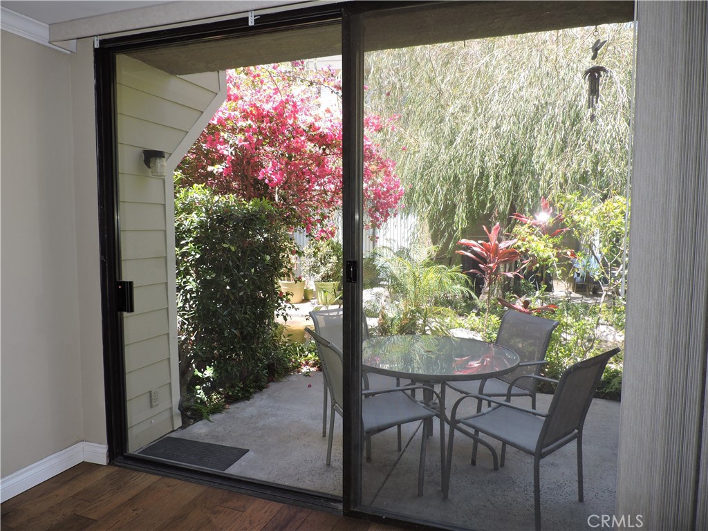 5453 Twin Lakes Drive