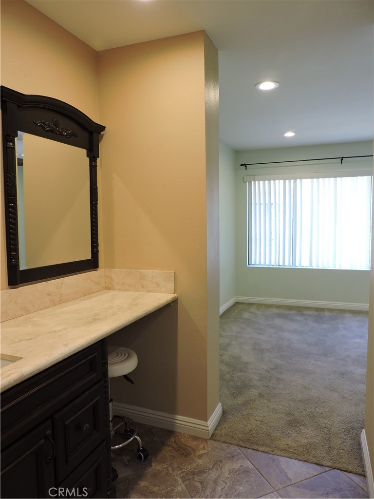 5453 Twin Lakes Drive