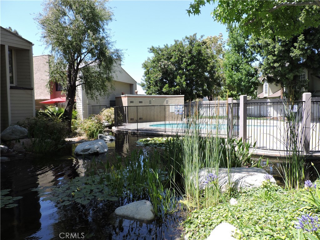 5453 Twin Lakes Drive