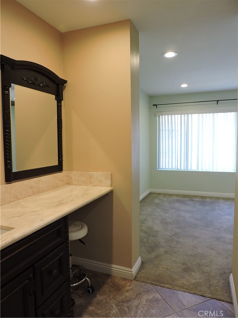 5453 Twin Lakes Drive