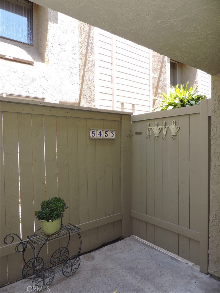 5453 Twin Lakes Drive