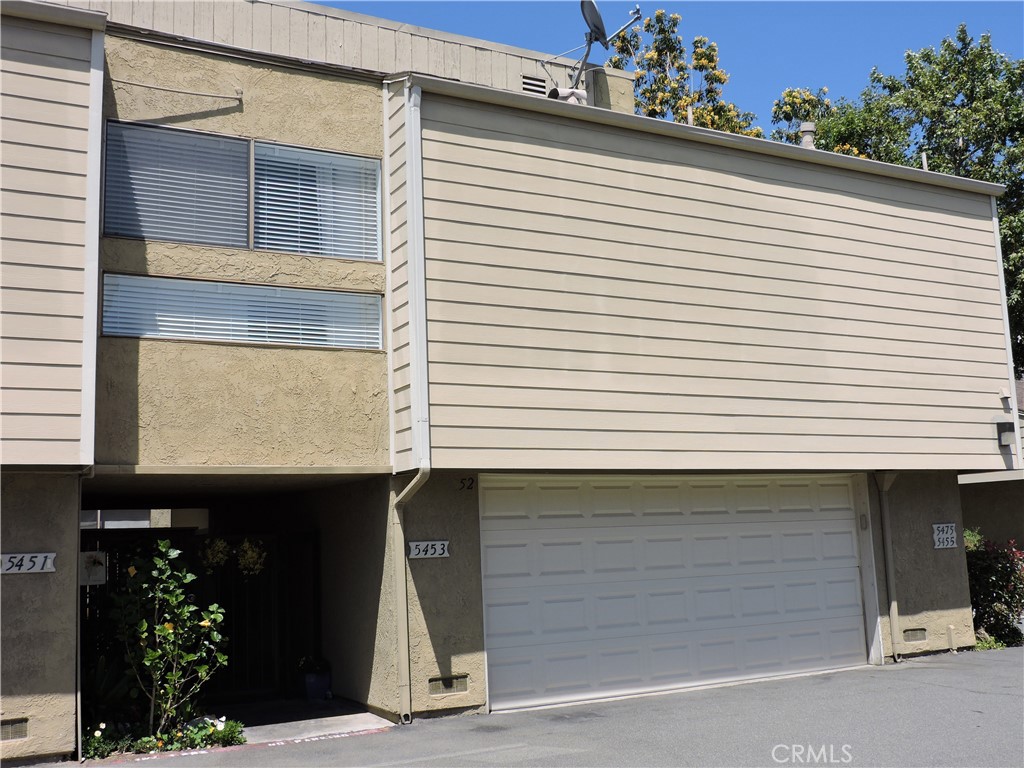 5453 Twin Lakes Drive