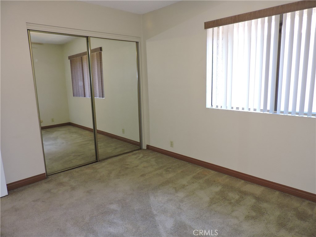 5453 Twin Lakes Drive