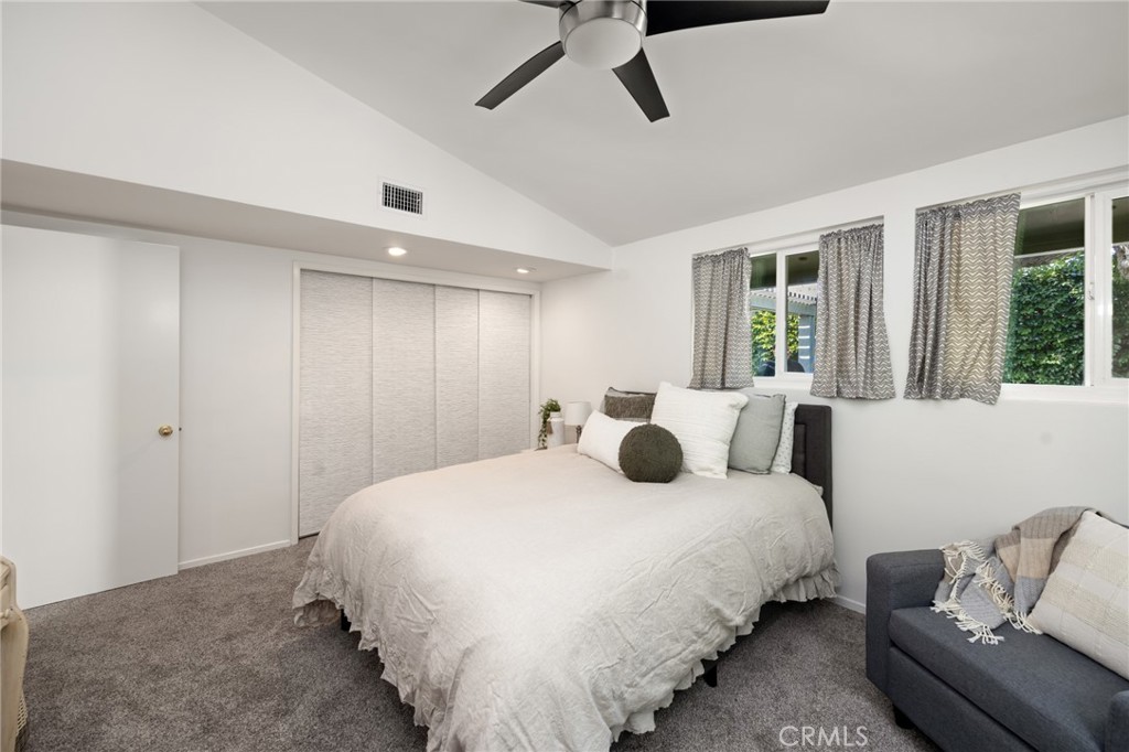 3241 Kenilworth Drive