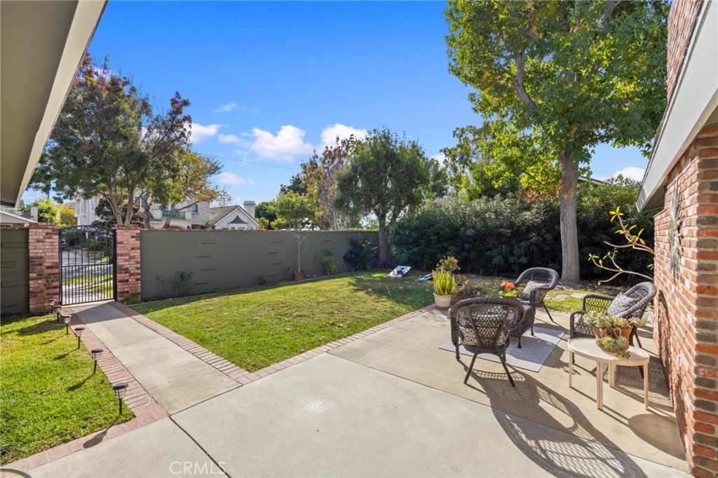 3241 Kenilworth Drive