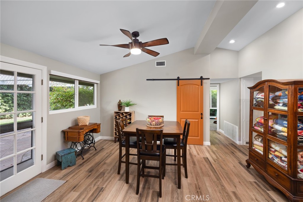 3241 Kenilworth Drive