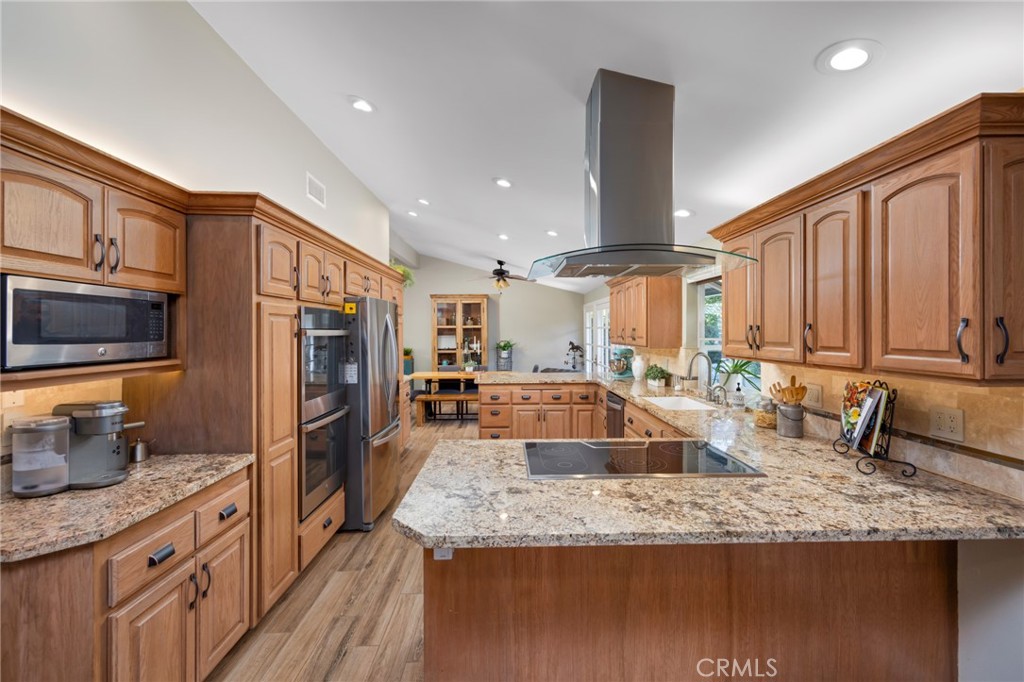 3241 Kenilworth Drive