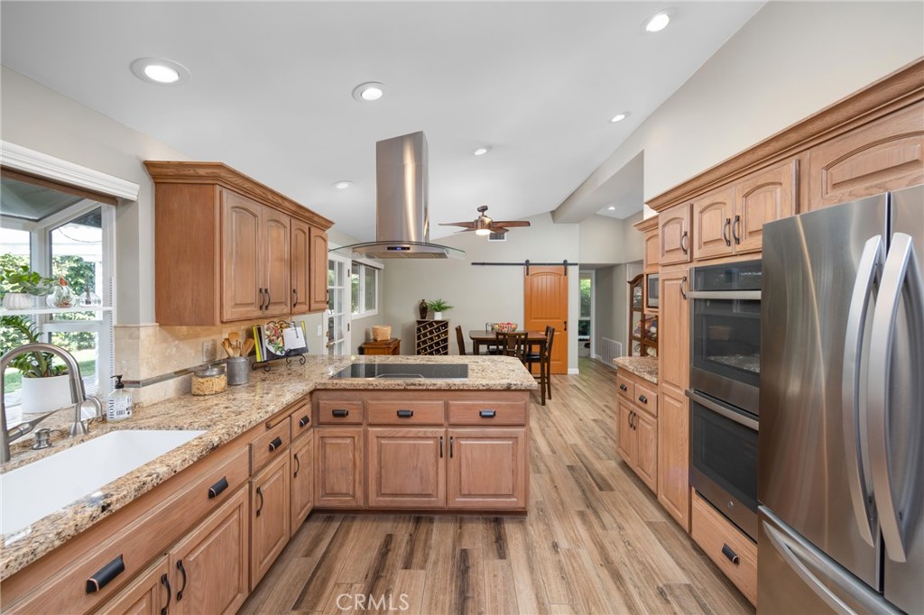 3241 Kenilworth Drive