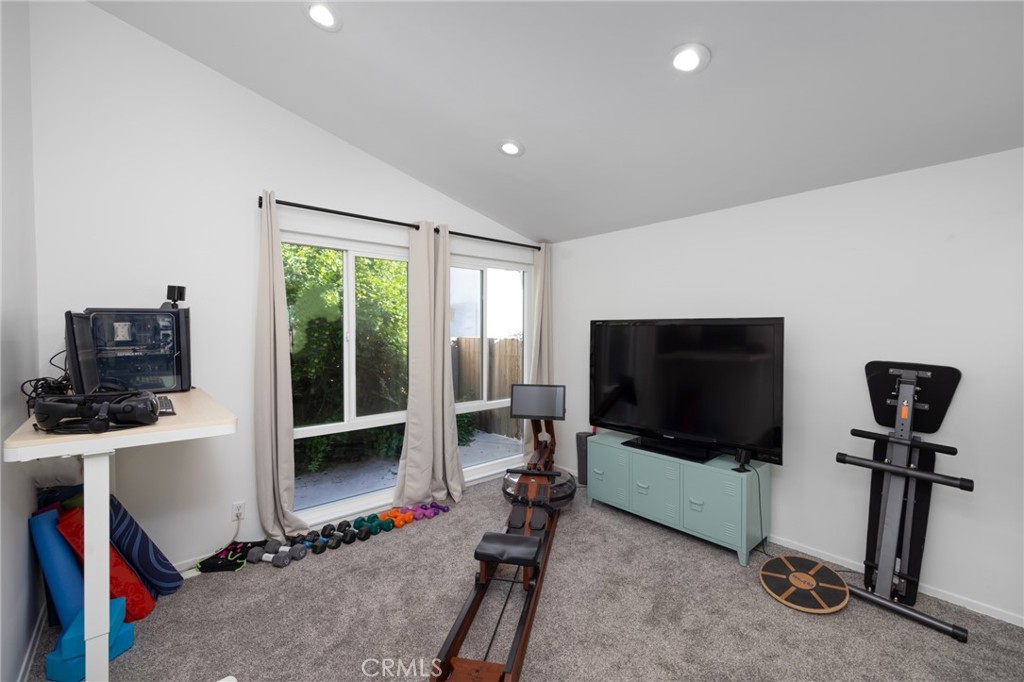 3241 Kenilworth Drive