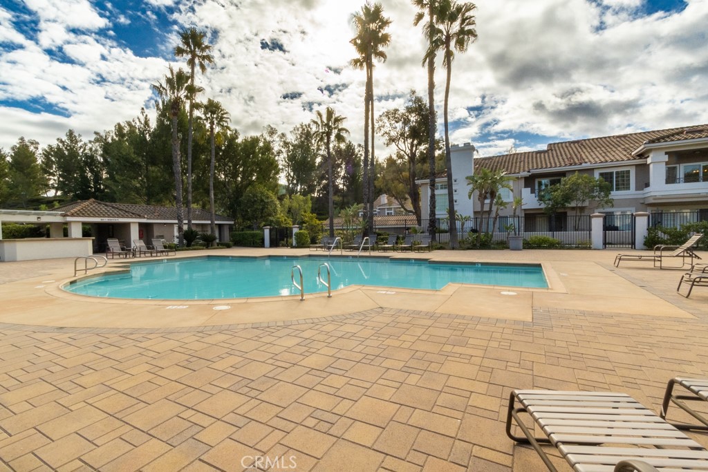 1094 S Sundance Drive