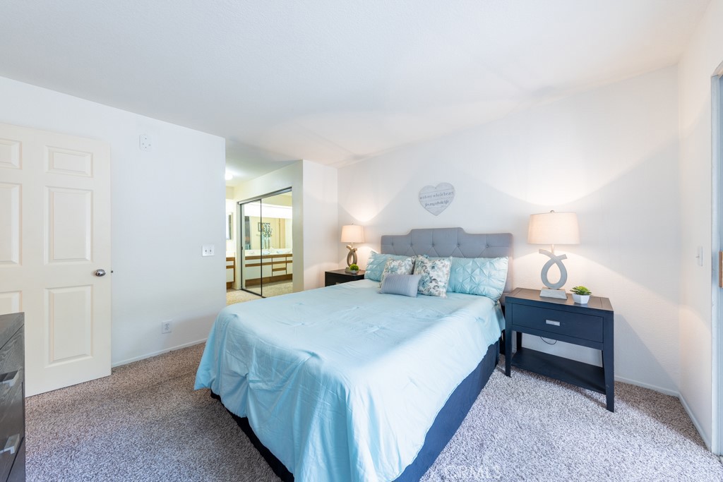 1094 S Sundance Drive