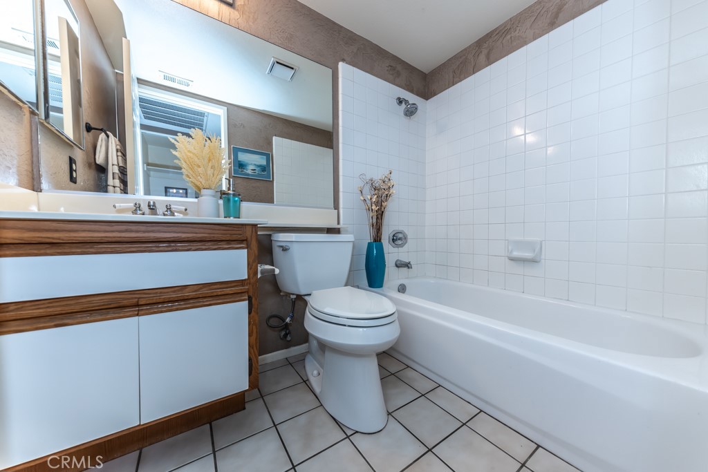 1094 S Sundance Drive