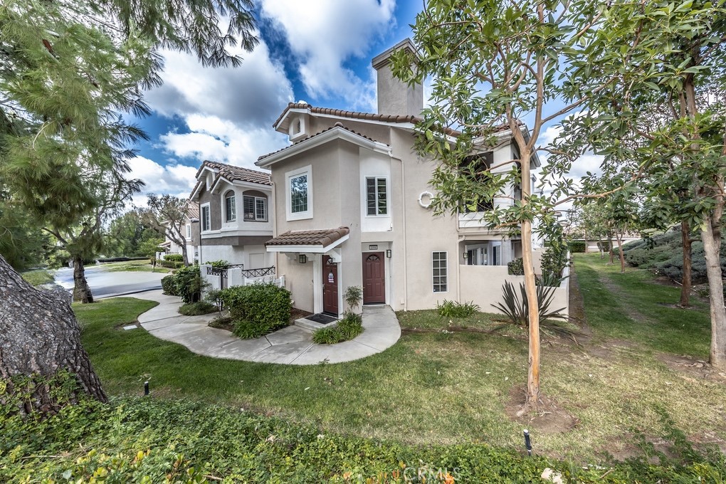 1094 S Sundance Drive