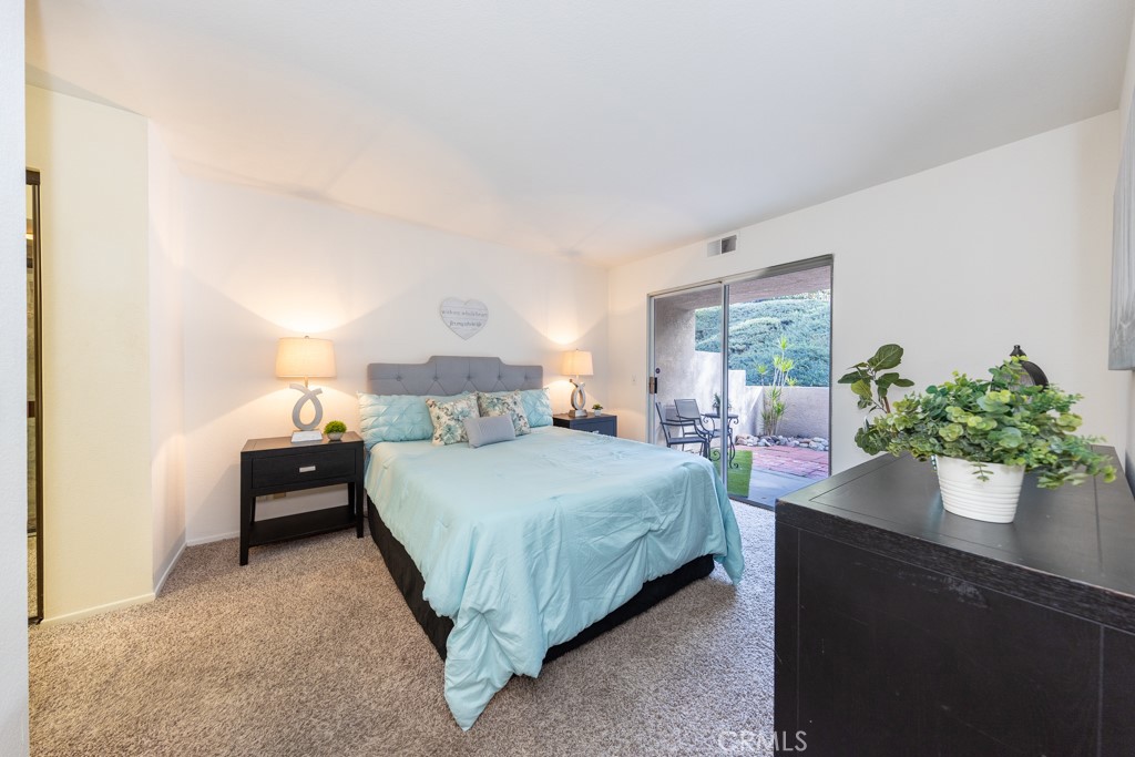 1094 S Sundance Drive