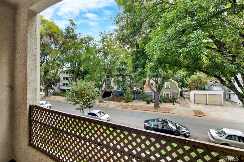 300 N El Molino Avenue 225