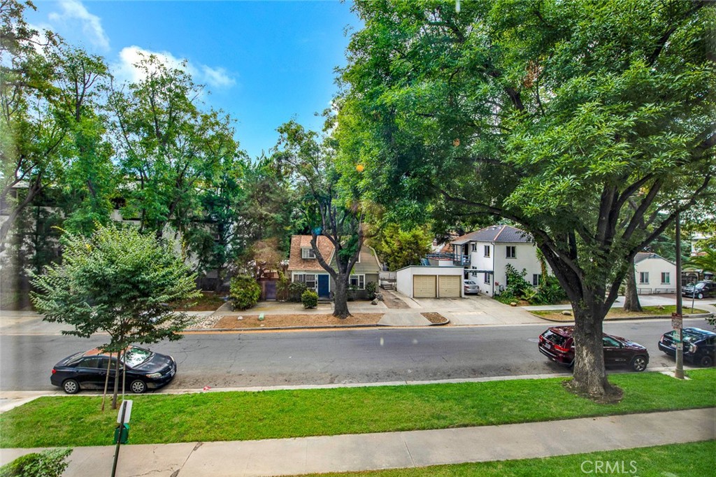 300 N El Molino Avenue 225