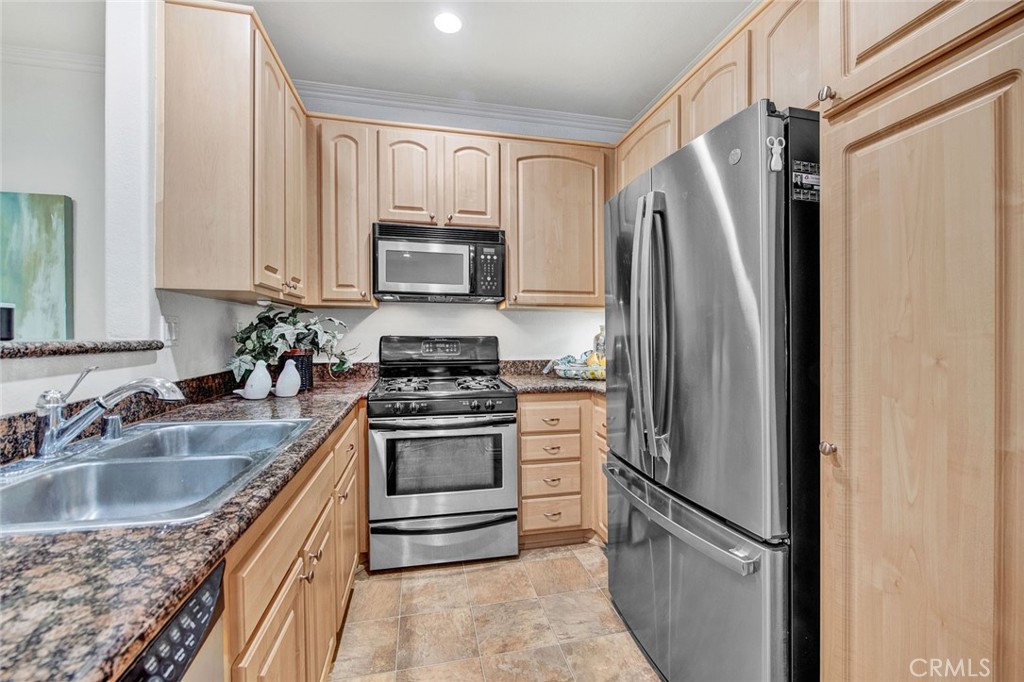 300 N El Molino Avenue 225