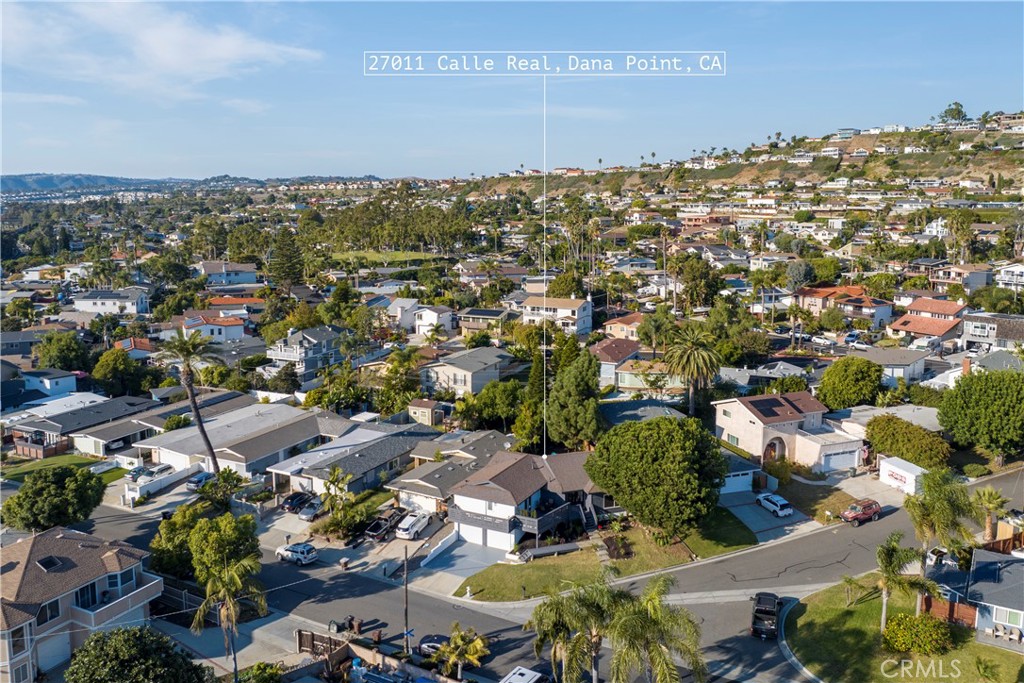 27011 Calle Real