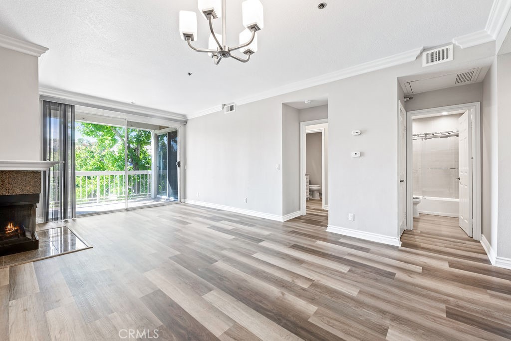 20301 Bluffside Circle 304