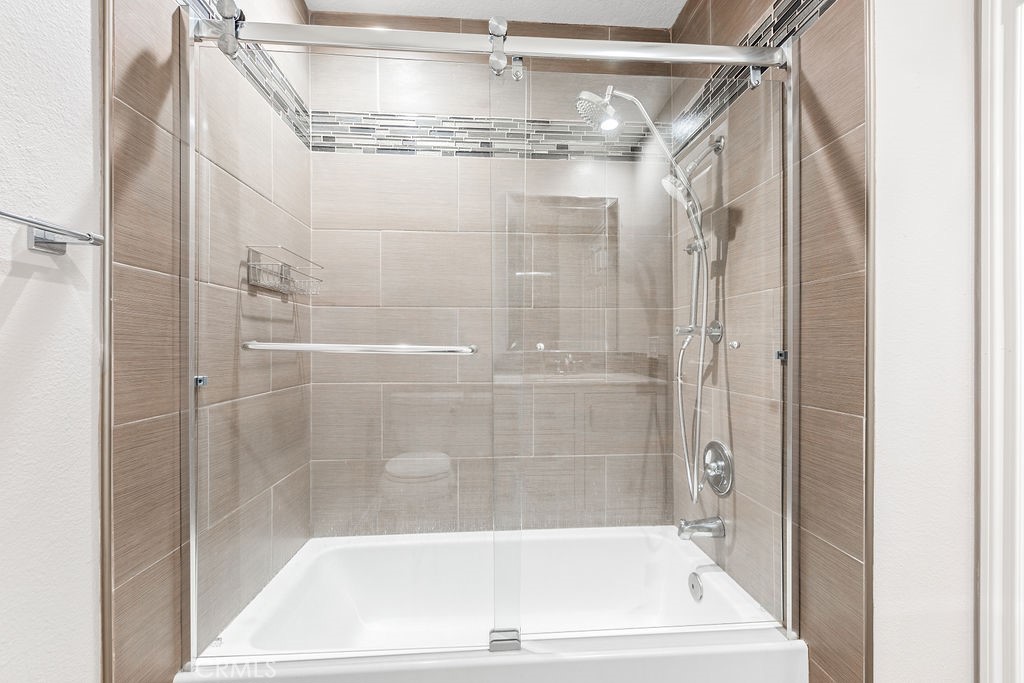 20301 Bluffside Circle 304