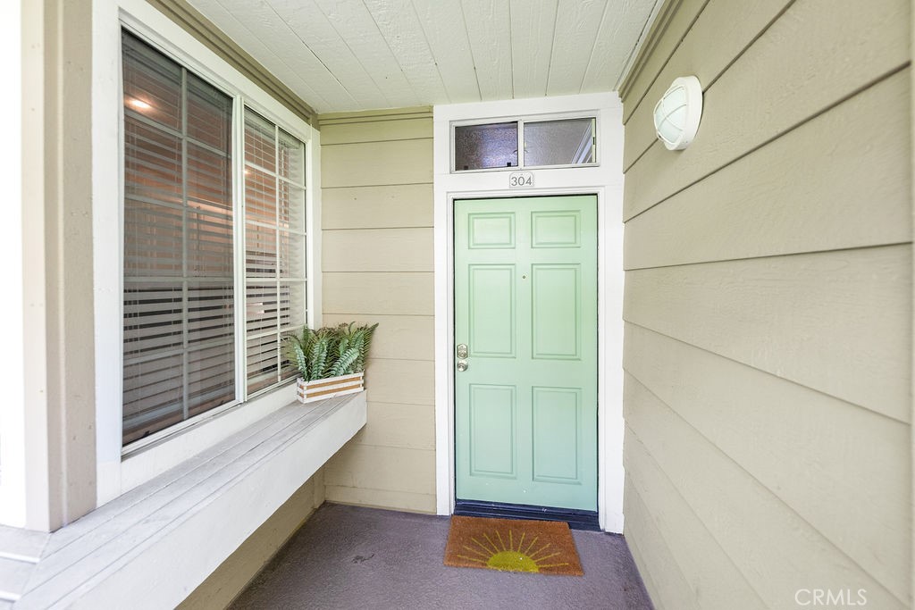 20301 Bluffside Circle 304