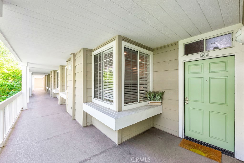 20301 Bluffside Circle 304