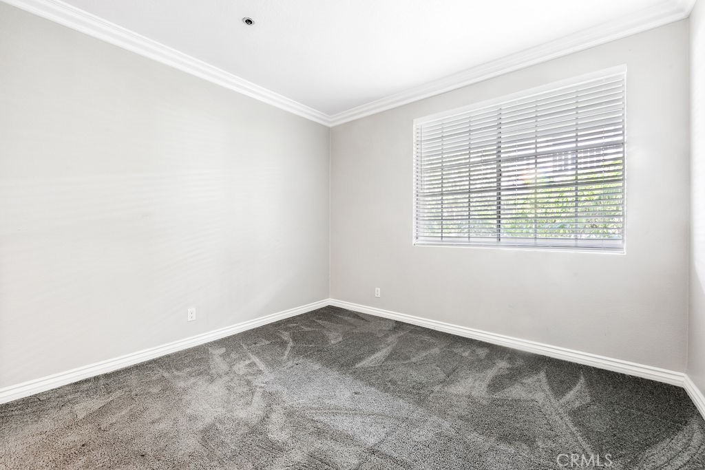 20301 Bluffside Circle 304