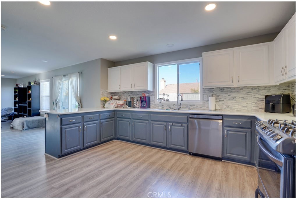 125 Smokethorn Street